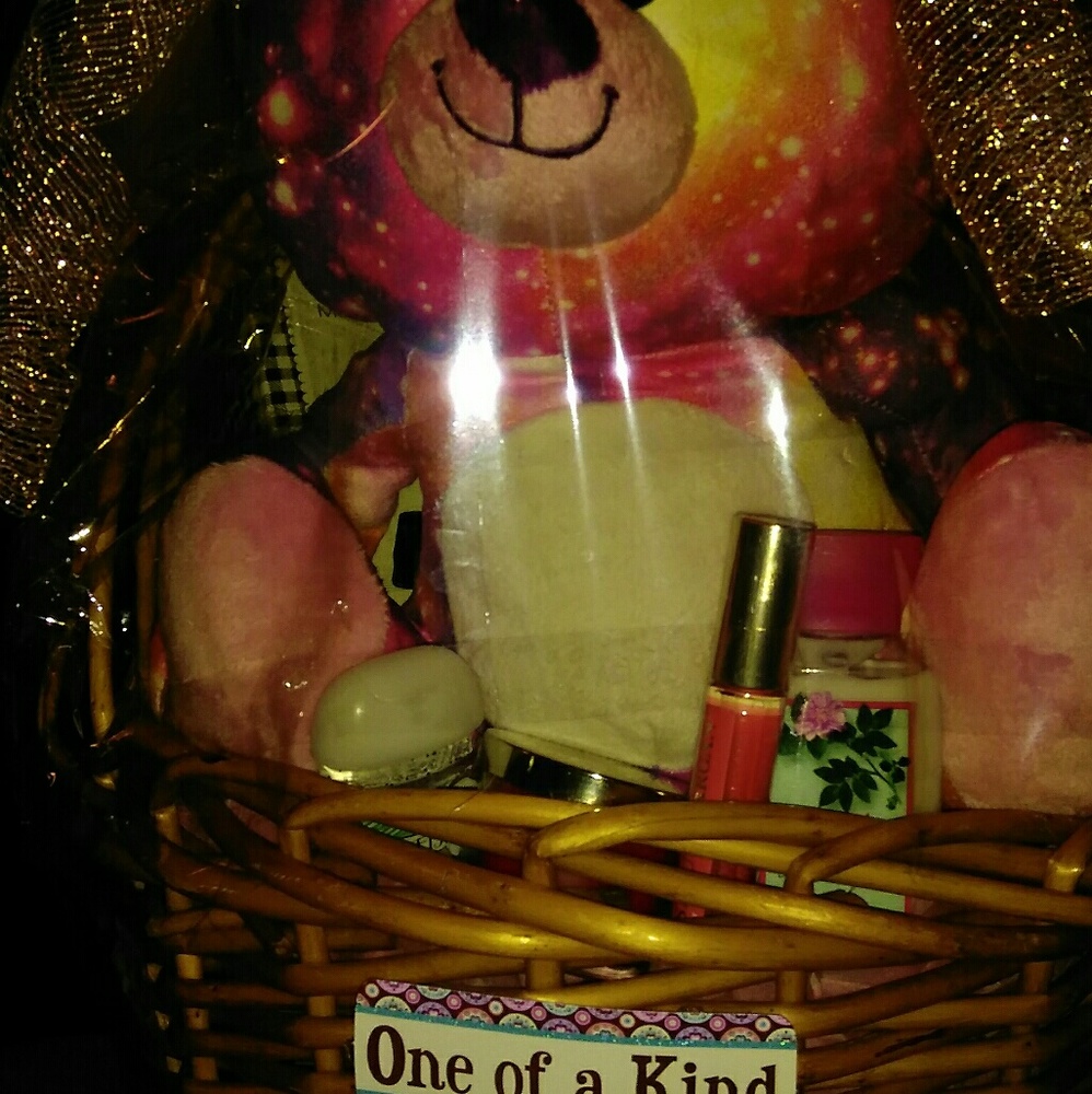 Basket - Picture 2 of 5